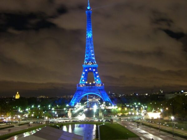 Painel para Parede Adesivo Torre Eiffel Para Quarto e Sala