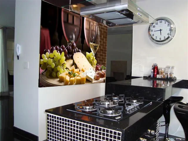 Painel Para Cozinha Taça de Vinho e Uvas